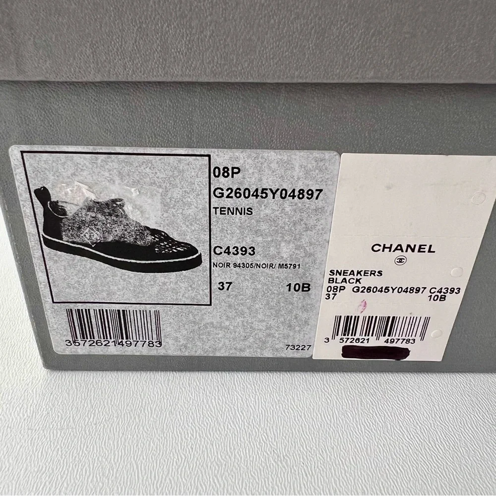 CHANEL | Black White Low Top Tennis Sneakers CC Logo‎ Tweed Suede Vintage EU 37